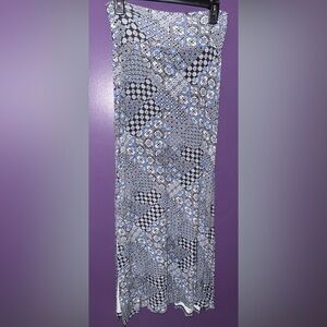 Charlotte Russe Black and Blue Patterned Skirt